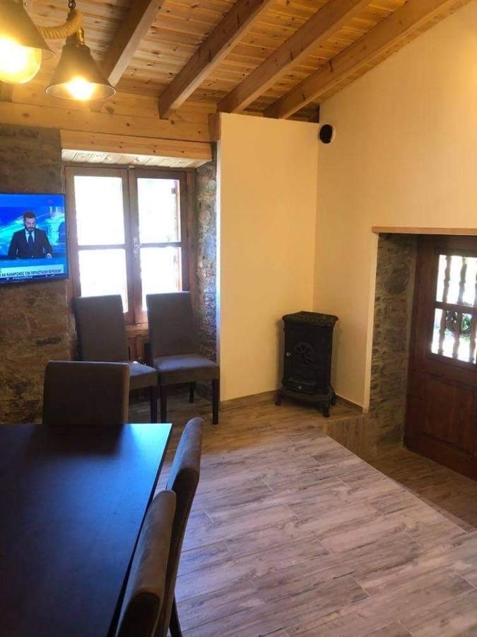To Spiti Tou Faliari Platanistasa Екстер'єр фото