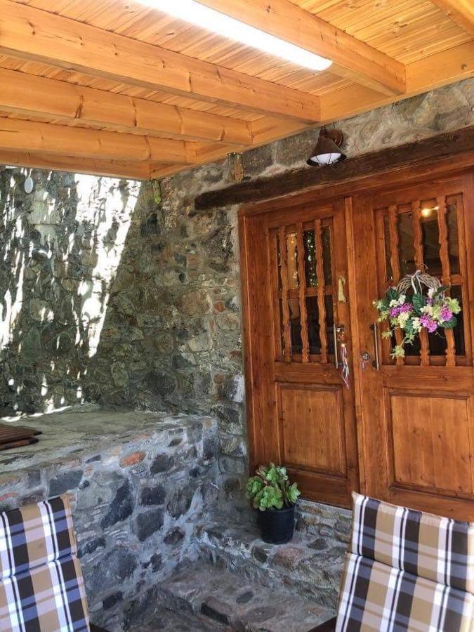 To Spiti Tou Faliari Platanistasa Екстер'єр фото